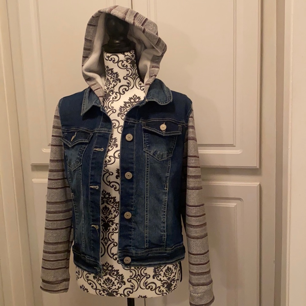 Large Junior Women’s Authentic Denim Jacket.